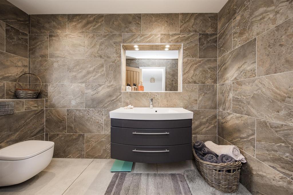 Ensuite Shower Room