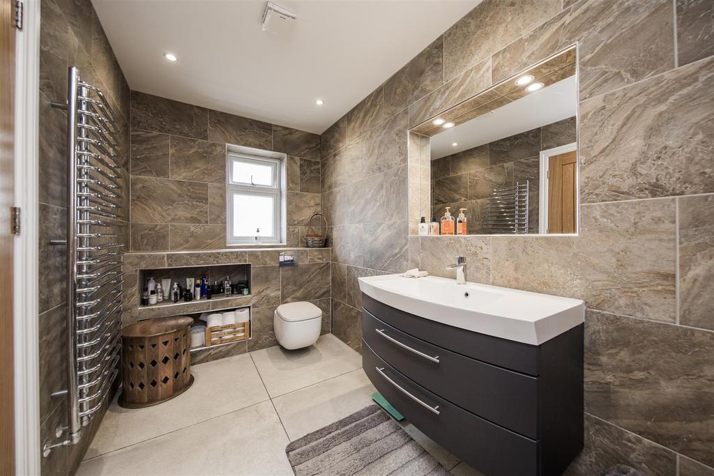 Ensuite Shower Room