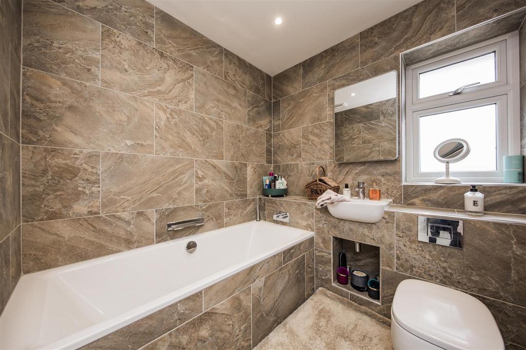 Main Bathroom