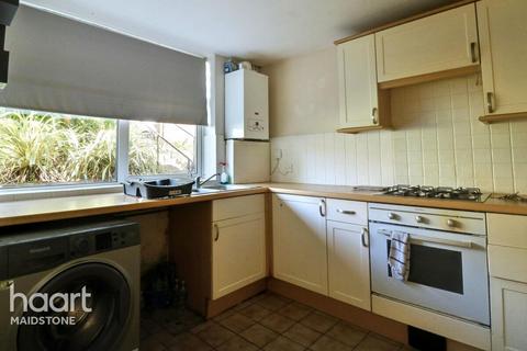 3 bedroom terraced house for sale, Mansfield Walk, Maidstone