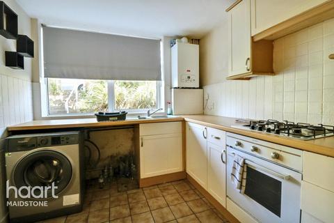 3 bedroom terraced house for sale, Mansfield Walk, Maidstone