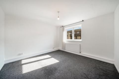23 Mcintosh Close, Wallington, SM6 9JP