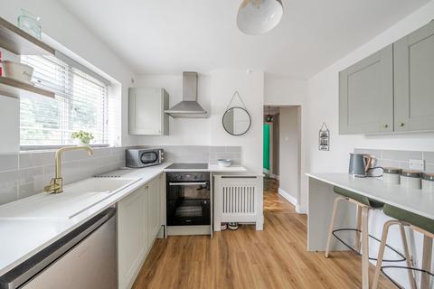2 bedroom property for sale, Lime Grove, Warlingham CR6