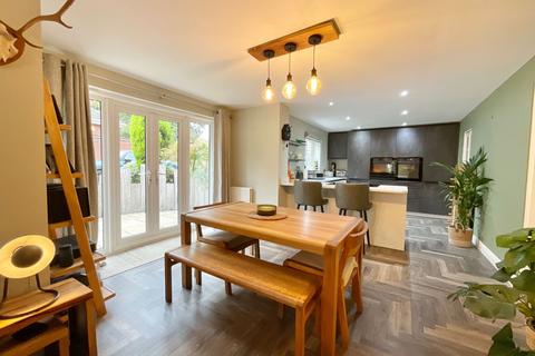 5 bedroom detached house for sale, The Meadows, Wrinehill, CW3