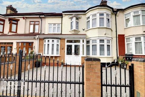 5 bedroom terraced house for sale, Grangeway Gardens, Redbridge