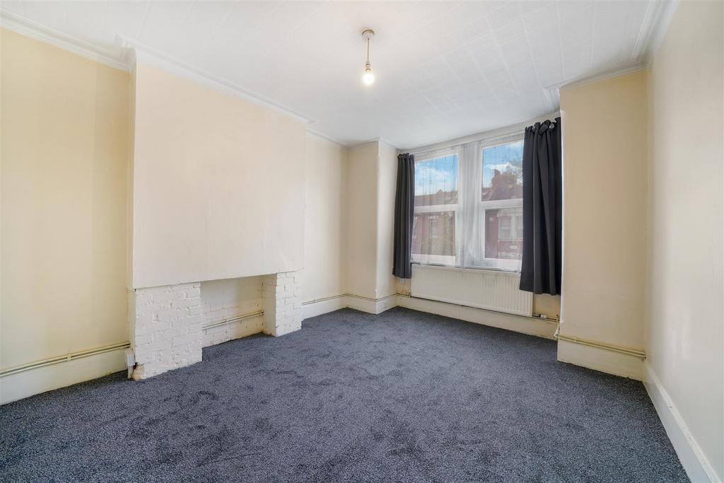 54 A Deacon Road - AGW9f1 Wejq7hi KBEz9lz.jpg