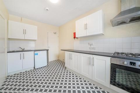 3 bedroom maisonette for sale, Deacon Road, Willesden