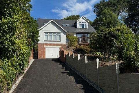 Blake Hill Crescent, LILLIPUT, BH14