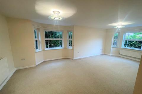 2 bedroom ground floor flat for sale, Joseph Court, Salisbury SP2
