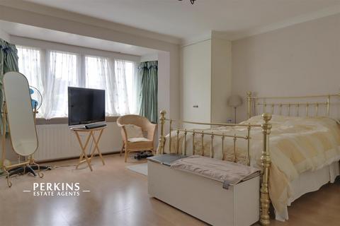 undefined, Wembley, HA9