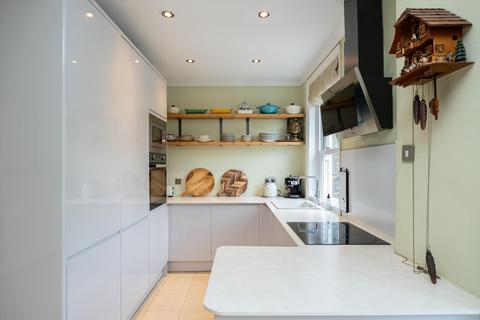 4 bedroom maisonette for sale, Southey Road, London, SW19