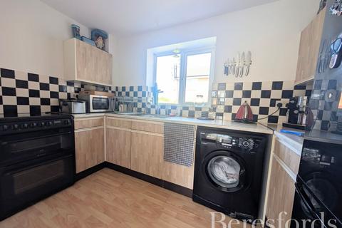 2 bedroom apartment for sale, Viceroy Close, Colchester, CO2