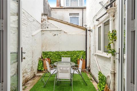 4 bedroom terraced house for sale, Albert Street, Weymouth, Dorset, DT4