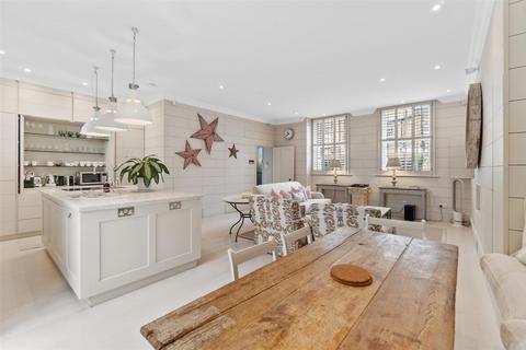undefined, Kersley Mews, SW11