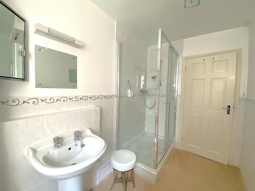 5 Grenada - Shower1.jpg