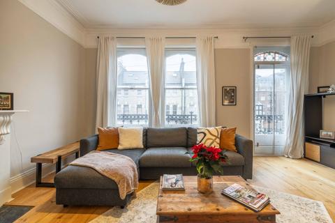 3 bedroom flat to rent, Glazbury Road, Barons Court, London, W14