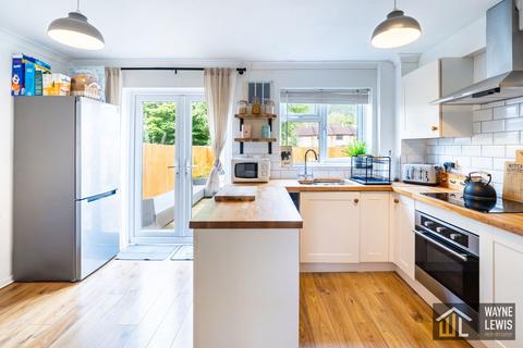 undefined, Rhiw'r Ddar, Taffs Well, Cardiff, CF15 7NA