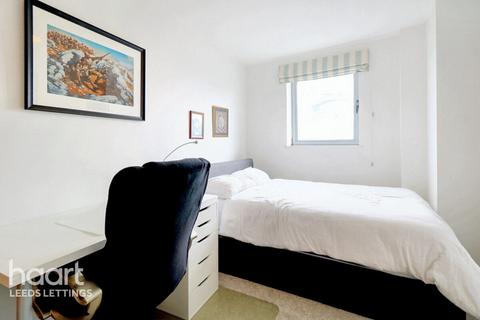 2 bedroom apartment to rent, Gotts Road, Leeds