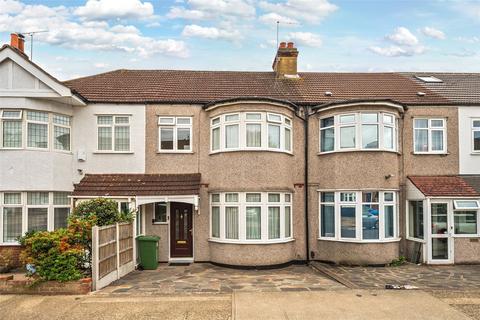 Parkside Avenue, Romford RM1