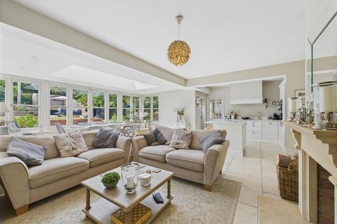 undefined, HOLLY GREEN, NR UPTON UPON SEVERN