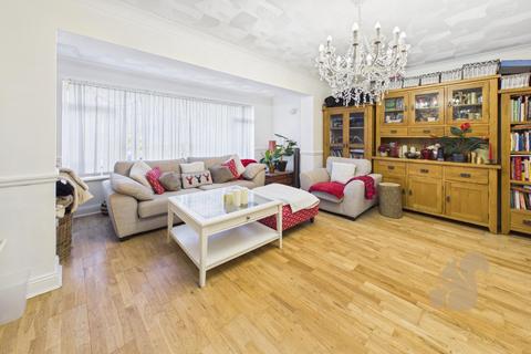 4 bedroom detached house for sale, Canhams Road, Great Cornard