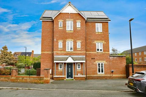 undefined, Thornlea, Altrincham WA15