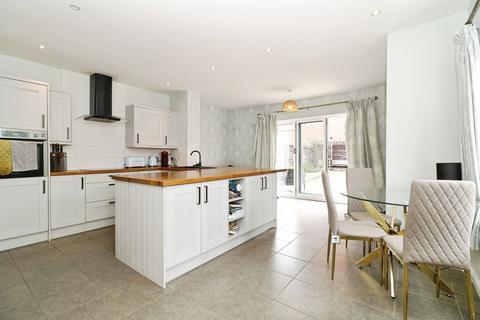 undefined, Thornlea, Altrincham WA15