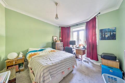 72 The Knoll, Beckenham, BR3 5JW
