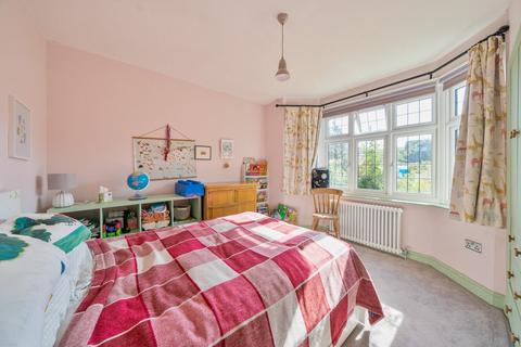 72 The Knoll, Beckenham, BR3 5JW