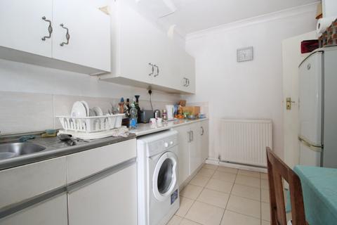 9 Central Parade, London, W3 8HL
