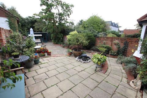 undefined, Red House, High Street, CO16 0EA