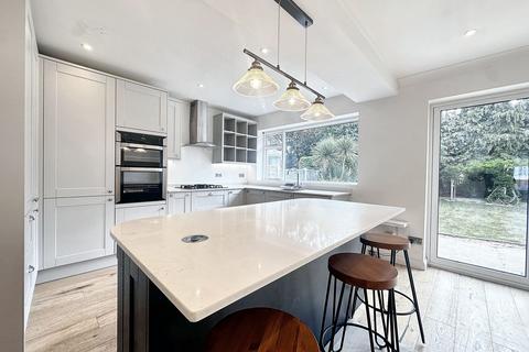 6 Bowyer Crescent, Denham, Uxbridge, UB9 5JE