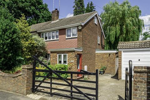 undefined, Highfield Path, Farnborough GU14
