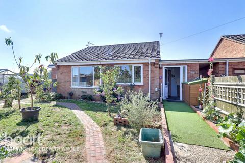 3 bedroom semi-detached bungalow for sale, Hockering Lane, Norwich