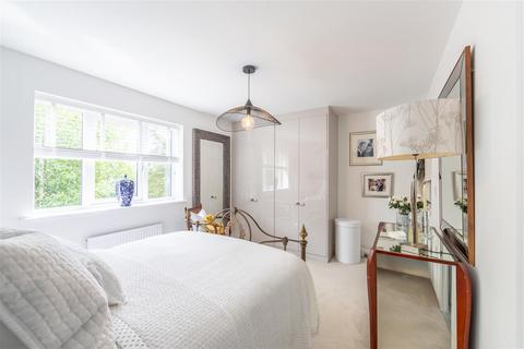 40 Maple Drive, Morpeth, NE61 3DL