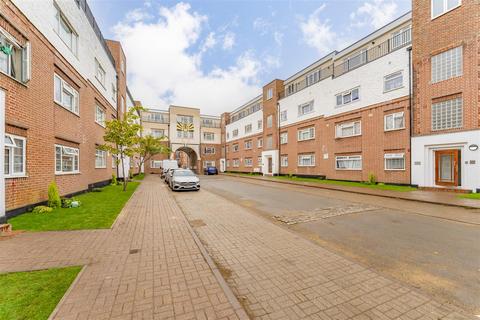 3 bedroom property for sale, Lady Margaret Road, Southall UB1