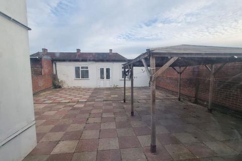 undefined, Scotts Road, Southall, UB2 5DF