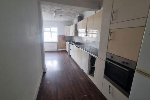 undefined, Scotts Road, Southall, UB2 5DF