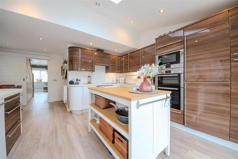 22 Handley Close, Ryton On Dunsmore, Coventry, CV8 3FG
