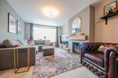22 Handley Close, Ryton On Dunsmore, Coventry, CV8 3FG