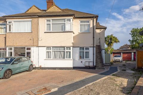 42 Rosebery Close, Morden, SM4 4NR