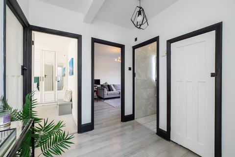 42 Rosebery Close, Morden, SM4 4NR