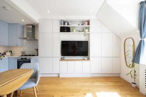 undefined, Coombe Lane, Raynes Park SW20