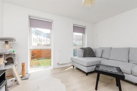 undefined, Central Road, Dartford, Kent