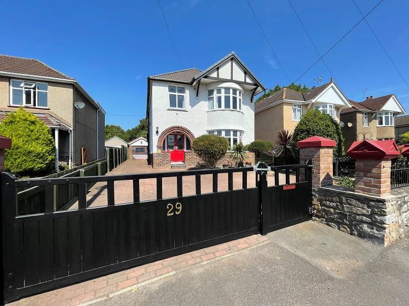 OUTSTANDING, EXTENDED 1930s Home