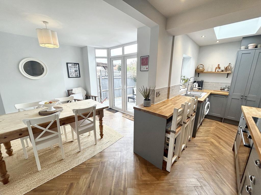 Kitchen / Diner