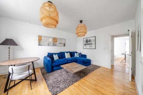 2 bedroom flat to rent, Reynolds Road, London, W4
