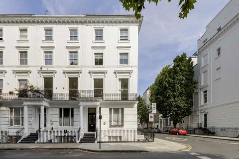 Chepstow Place, London W2