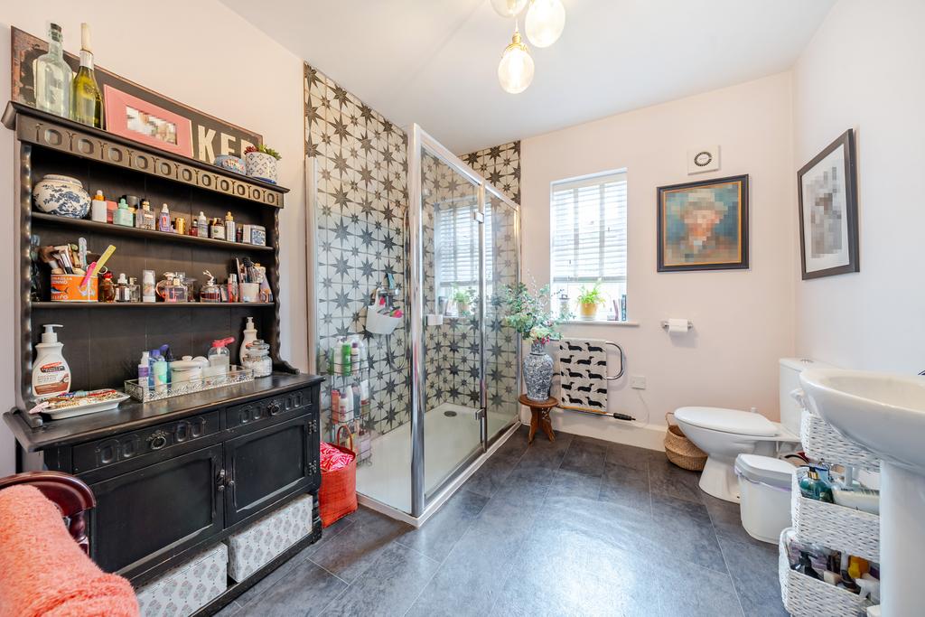 Annexe - Shower Room