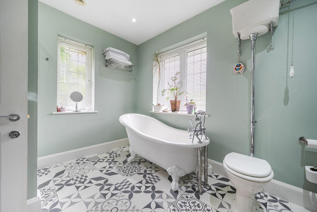 Ensuite Bathroom